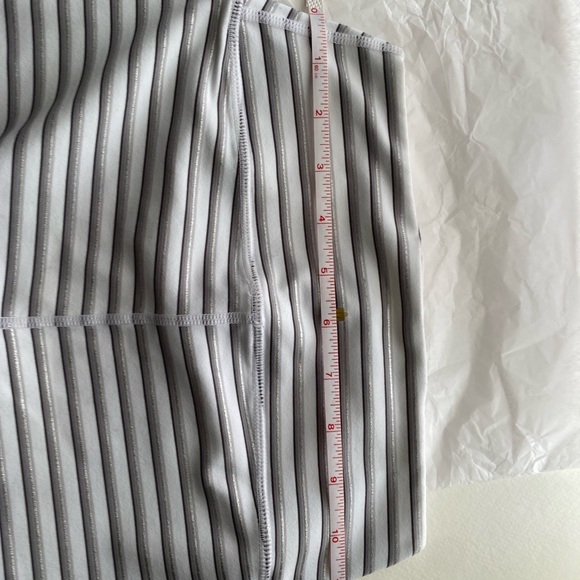 HOT! Spiritual Gangster stripped leggings and cropped tank top. - Picture 7 of 9